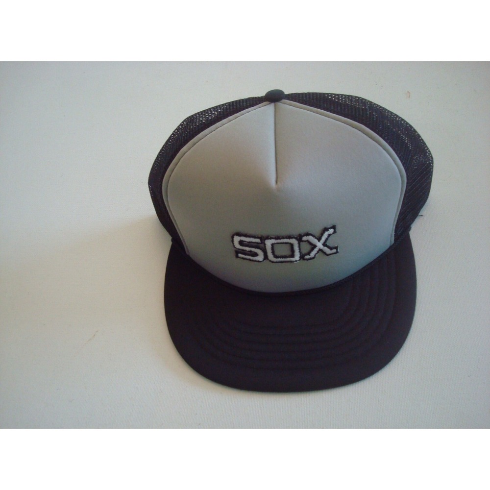 SOX BLACK  TRUCKER  ‎  SCRIPT 90S SNAPBACK  HAT CAP VINTAGE EE3